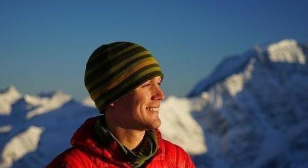 全球第一人：男子54天独自穿越南极洲