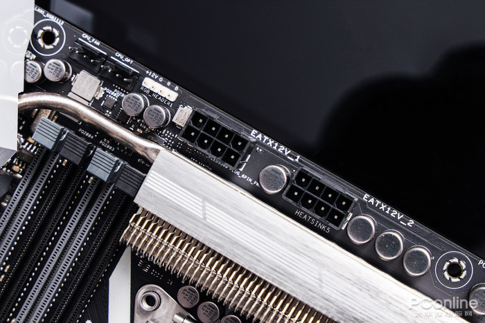 华硕PRIME X299-DELUXE II主板评测：能驾驭18核处理器的大师