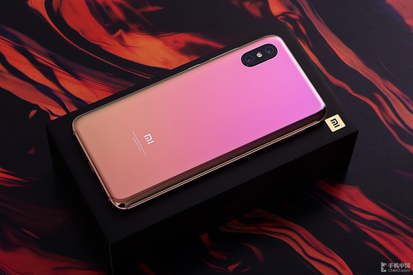 小米8/小米8屏幕指纹版促销 2299元起!