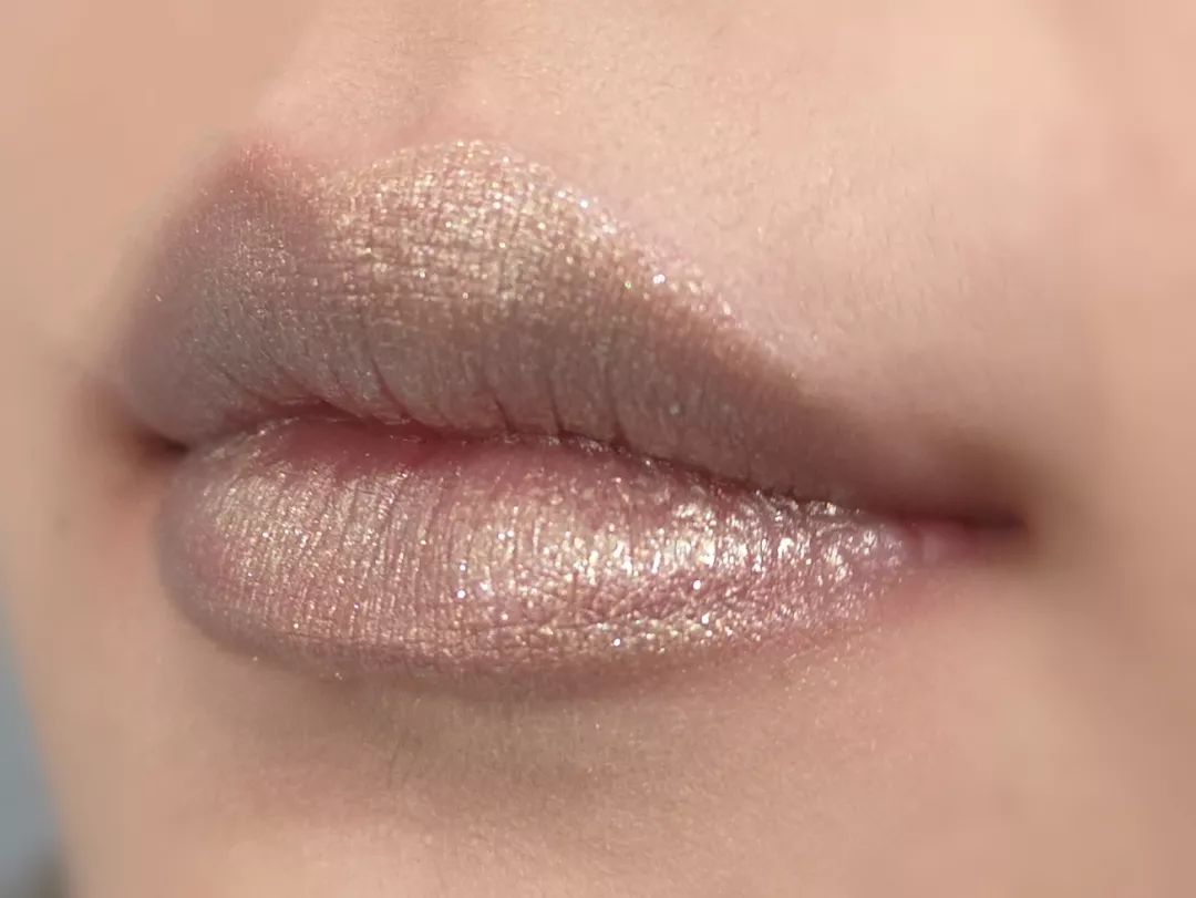 真人实测5款故宫淘宝口红，我再也不要上故宫的当！