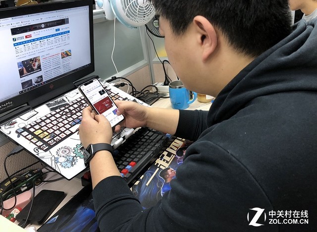 2018编辑都在用什么手机？我们列了一份清单