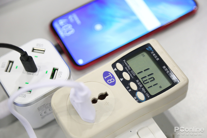 手机再多也不怕 这个充电站1V5还能实现快充：航嘉Smart C充电站评测