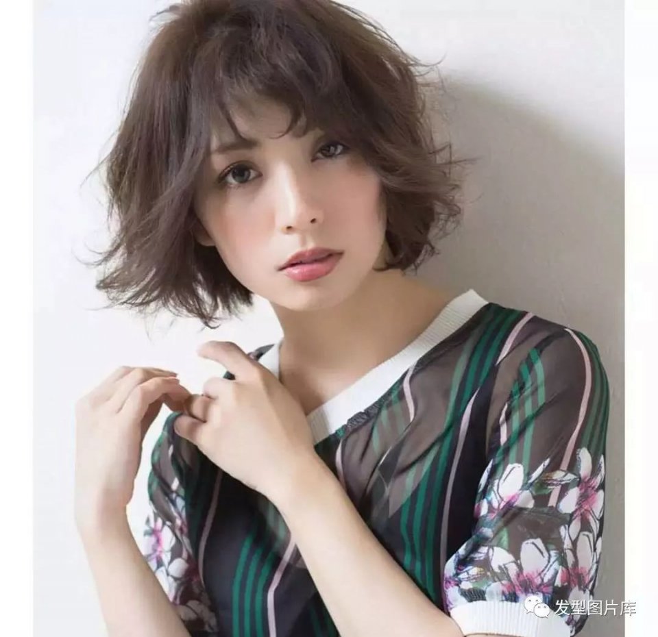 个女人可以拥有多少种发型?看了这一组图片你