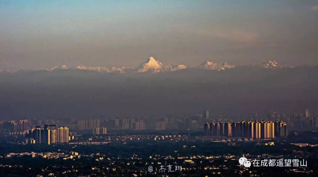 2018年,在成都看到了多少次雪山?这份"报告"美到我热泪盈眶!