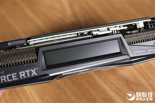 七彩虹iGame RTX 2080 Vulcan X OC图赏