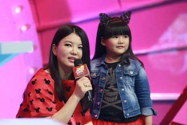 女明星为什么难怀孕，昆凌是第一个坦白的？