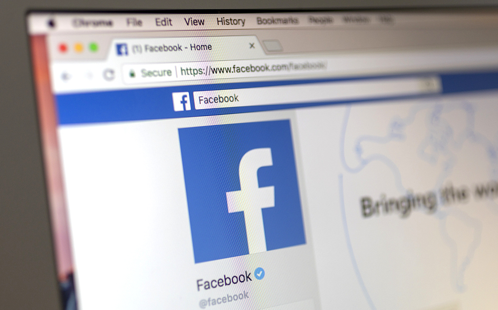 【钛晨报】Facebook将加强政治广告管控，以应对各国选举