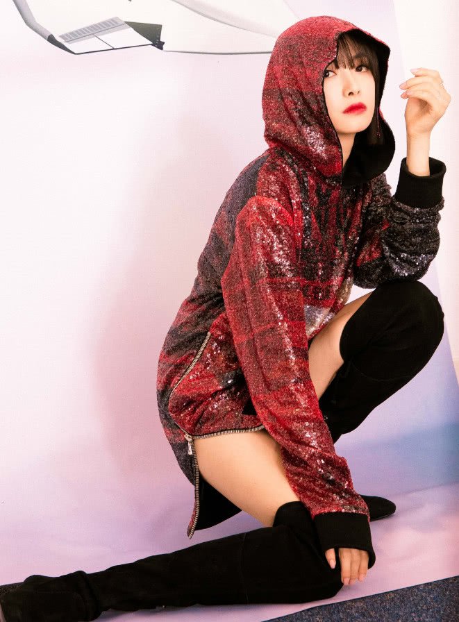 头一次见宋茜有衣服心,猪头前面画个少女男宿舍女生楼管图片