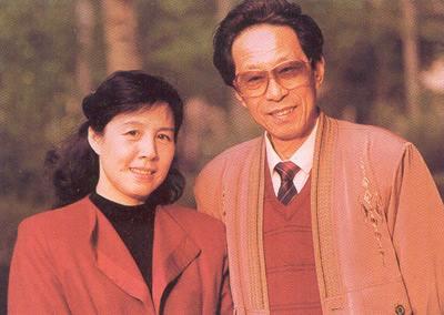 知名编剧,弃前妻娶女导演,王蒙写小说讽刺,与前现妻患同病离世