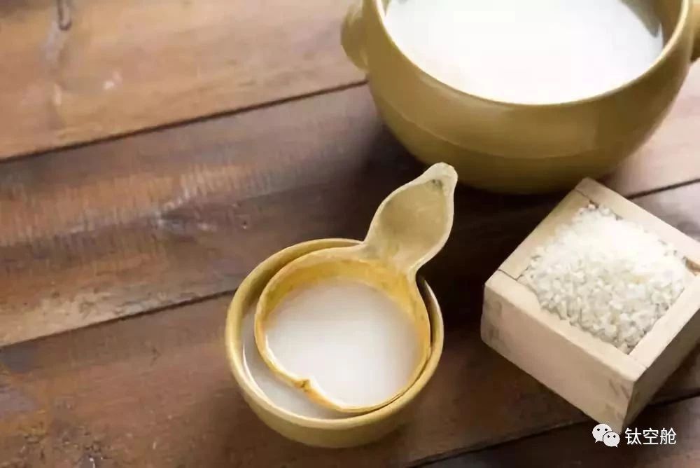 秃顶90后自救指南，一秒起泡，预防干枯分叉，春节不打烊｜大咖荐品