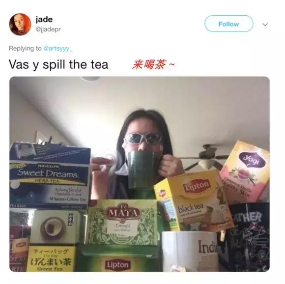 围观看戏，外国人八卦起来，比我们还厉害~