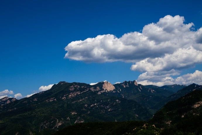 阳光使者 | 绿树村边合,青山郭外斜的小山村