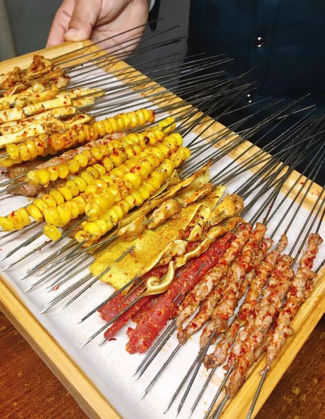 三分熟配小酒,小串子整上一宿,长春世光路农安三分熟真是老霸道