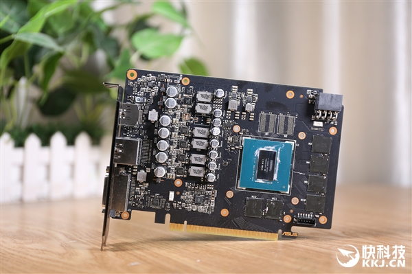 仅一颗风扇！华硕PH GTX 1660 Ti O6G显卡拆解图赏