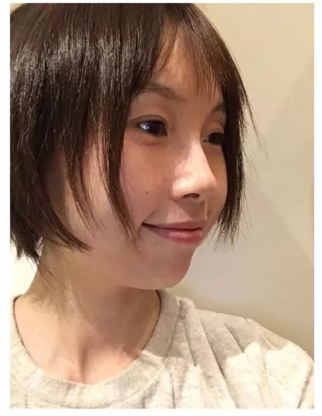 氧气清透的小女人妆，看似若有若无实则心机满满