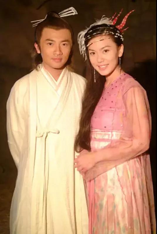 新旧版《倚天屠龙记》女主颜值大对比,网友:旧版美的有辨识度