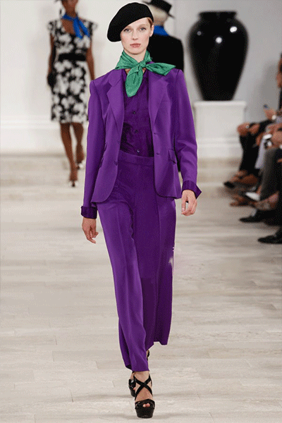 紫色对比色穿搭