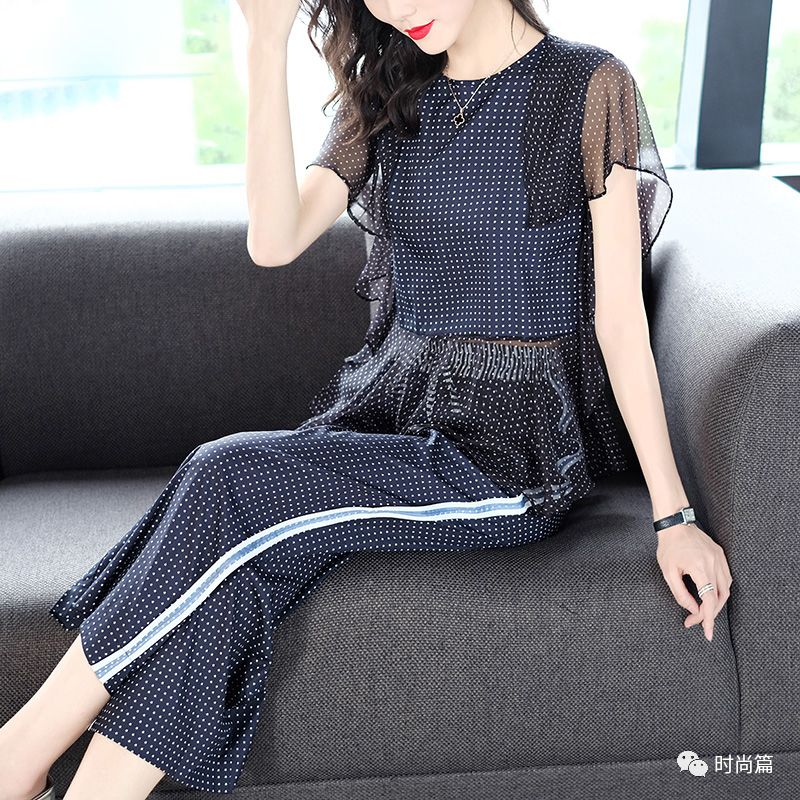 春季流行阔腿裤套装，适合35~55岁女人，春季流行这样穿