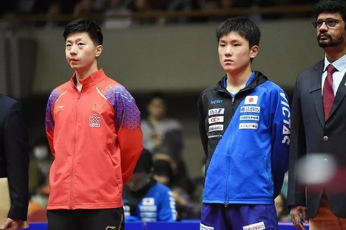 张本智和1-4惨败出局!樊振东连赢4局逆转日本神童
