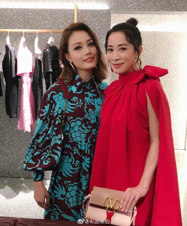 李英爱8岁女儿近照,长开后比咘咘还漂亮,鼻子脸型就赢在起跑线