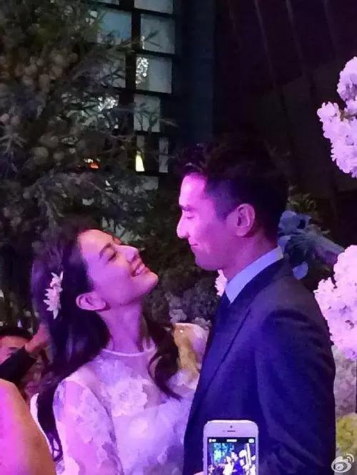 李英爱8岁女儿近照,长开后比咘咘还漂亮,鼻子脸型就赢在起跑线