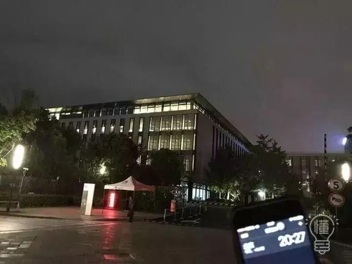 华为阿里下班时间曝光：所有的光鲜，都有加班的味道