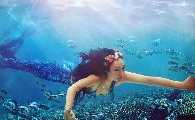 钟丽缇张根硕美人鱼婚纱照曝光 网友甚赞钟丽缇冰龄不老女神