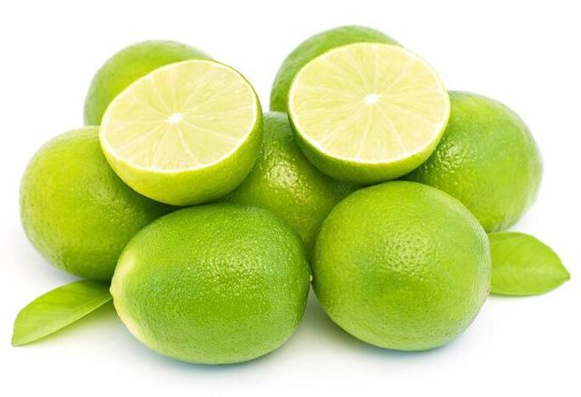 柠檬蜂蜜水有5大功效,美白养颜,减肥瘦身,喝对了才有效果!