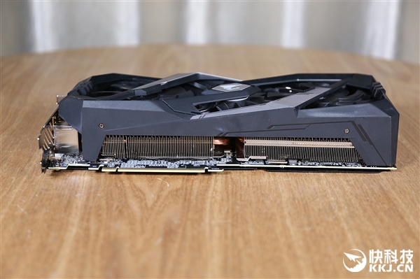 技嘉Aorus RTX 2080 Ti Xtreme 11G显卡拆解图赏