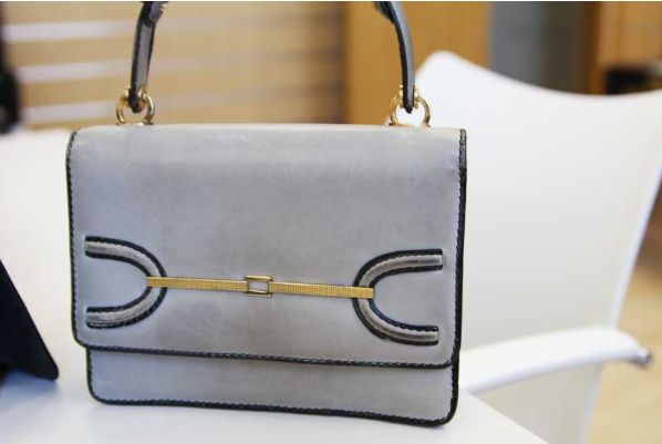 LOEWE 罗意威包2019必火?!还不是因为蔡依林、袁泉、唐嫣、杨幂等明星全都在背!