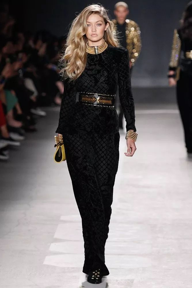 balmain巴尔曼女装为什么受宋茜、张韶涵等女明星喜欢?balmain巴尔曼设计师是谁?