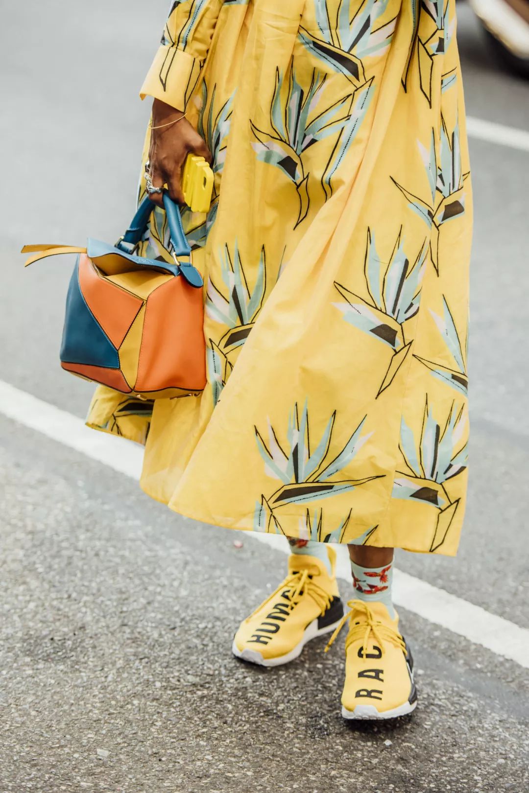 LOEWE 罗意威包2019必火?!还不是因为蔡依林、袁泉、唐嫣、杨幂等明星全都在背!