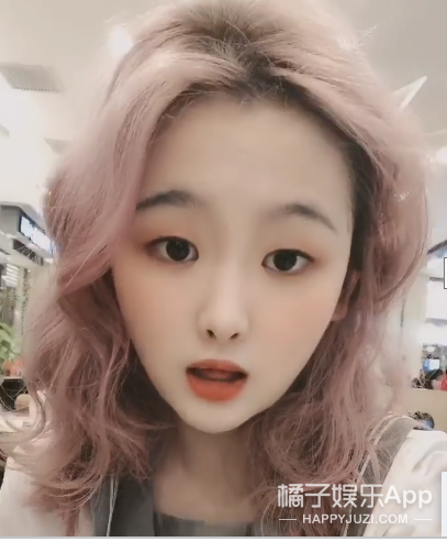 还记得《变形计》里追星花几十万的陈思媛吗？她上了北大？！