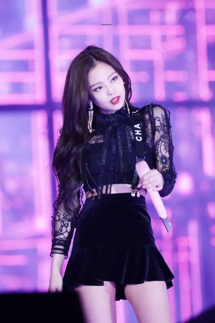 有“人间香奈儿”之称的Jennie，私下穿衣品味真是不一般