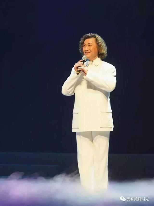梅韵俊风 “吴氏青衣”神清骨俊 —— 记艺术大家吴汝俊的人生之梦