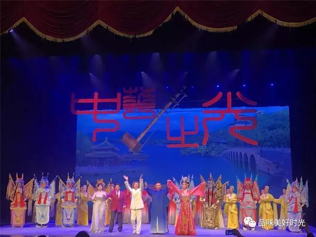 梅韵俊风 “吴氏青衣”神清骨俊 —— 记艺术大家吴汝俊的人生之梦