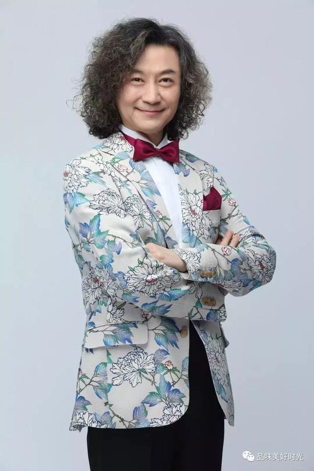 梅韵俊风 “吴氏青衣”神清骨俊 —— 记艺术大家吴汝俊的人生之梦