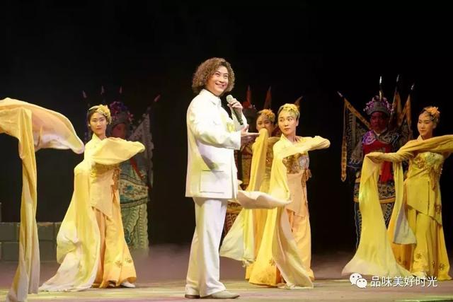 梅韵俊风 “吴氏青衣”神清骨俊 —— 记艺术大家吴汝俊的人生之梦
