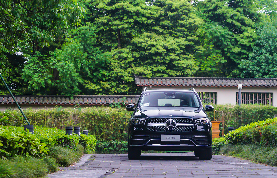 超200万成功人士都选了这SUV！真这么好？