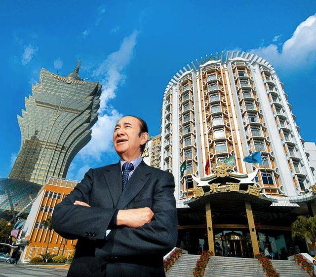 28岁赌王千金又爆恋情，再选高颜值男星，身家千亿被称最富有千金
