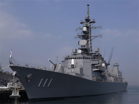 日本“八八舰队”的主力：装着意大利炮的“高波”级驱逐舰
