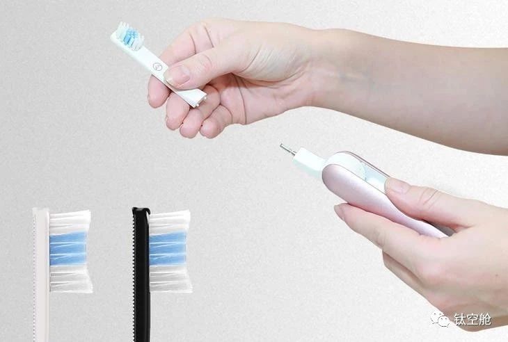 每天用的牙刷竟然有上百万细菌......怎么办？