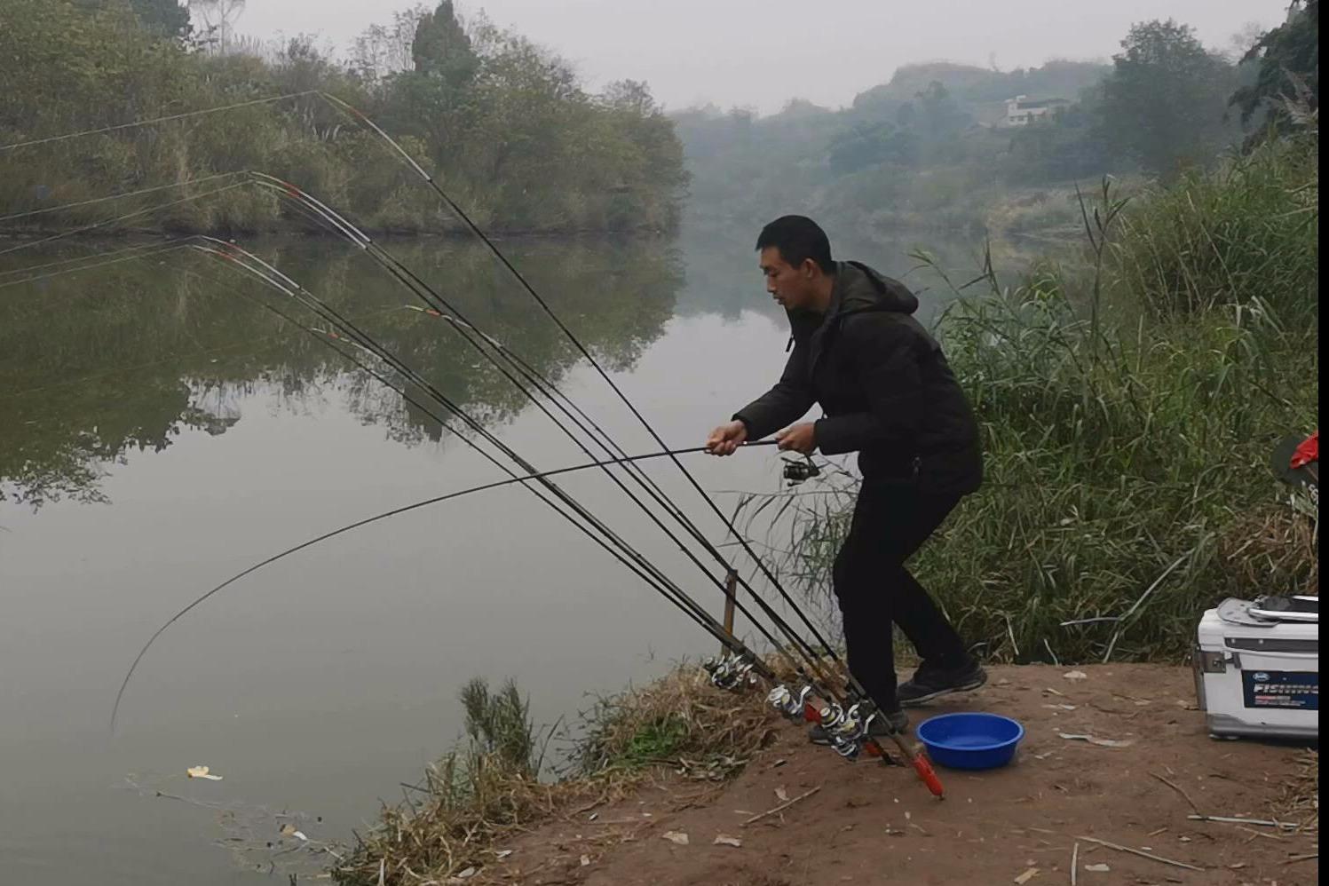 抛竿可以钓鲫鱼吗图片