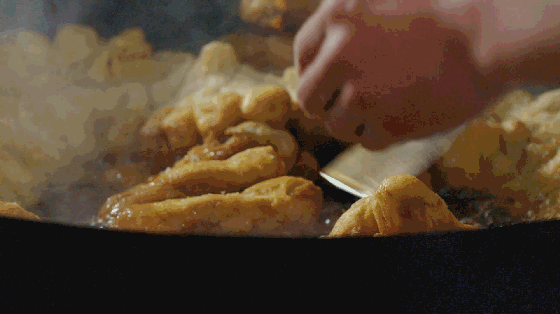 从饺子到面皮的进化论：锅贴简史