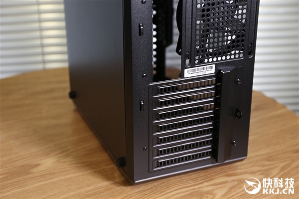 酷冷机箱Q500L图赏：超高利用率的迷你ATX