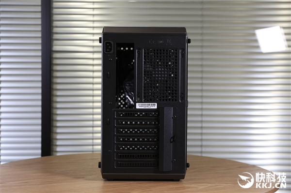 酷冷机箱Q500L图赏：超高利用率的迷你ATX