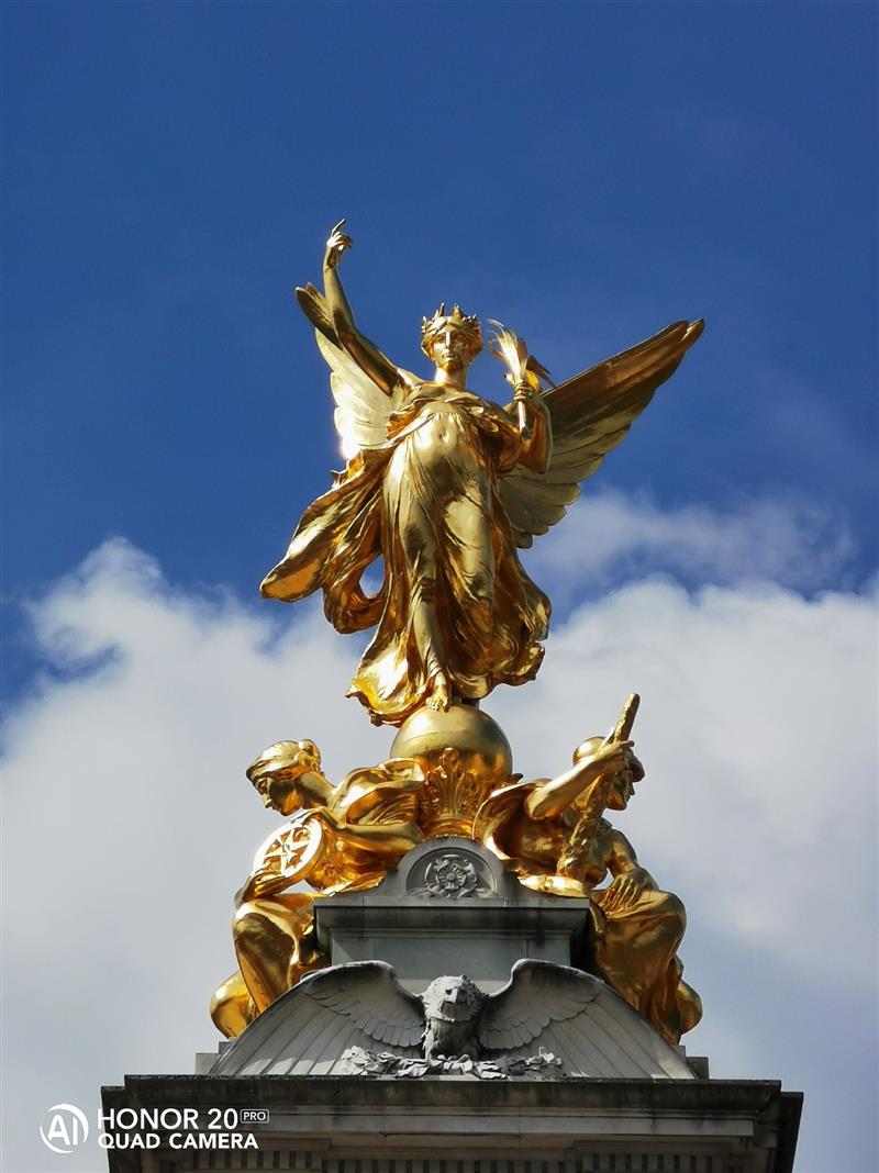 DxO全球第二！荣耀年度最强拍照旗舰荣耀20 PRO首发上手体验