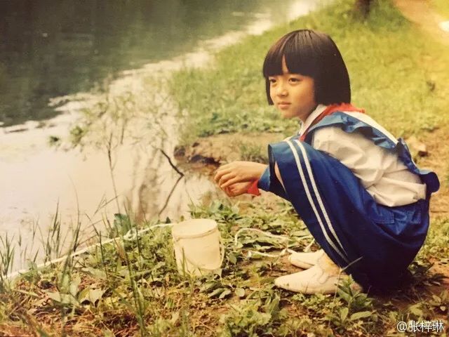 这个低调了12年的宝藏女孩，终于藏不住了.....