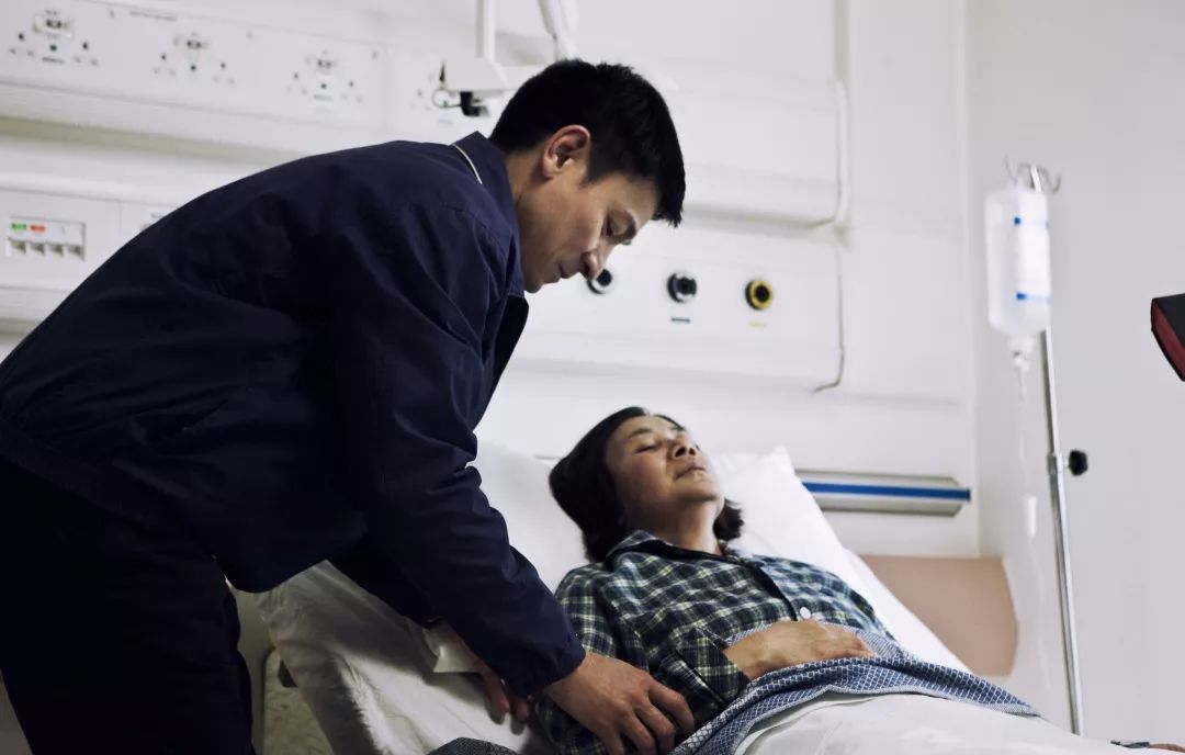 黄渤放弃4800万片酬去“养老”，戳中千万人的痛点……