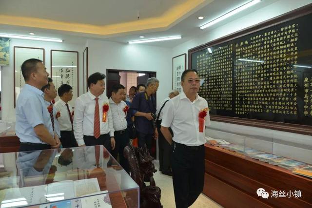 〖快讯〗杜振醉杜若鸿文化舘于泉州市马甲中学正式开舘!